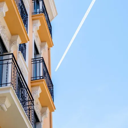 Spacious With Great Views * Valenza